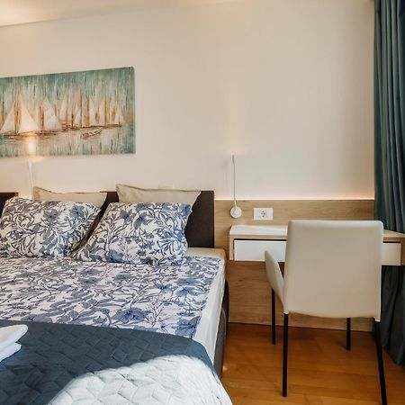 Supreme Apartment Bliss Umag Luaran gambar