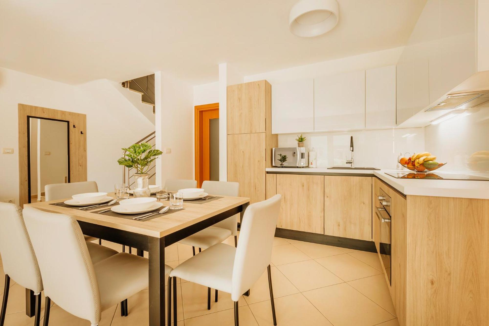 Supreme Apartment Bliss Umag Luaran gambar