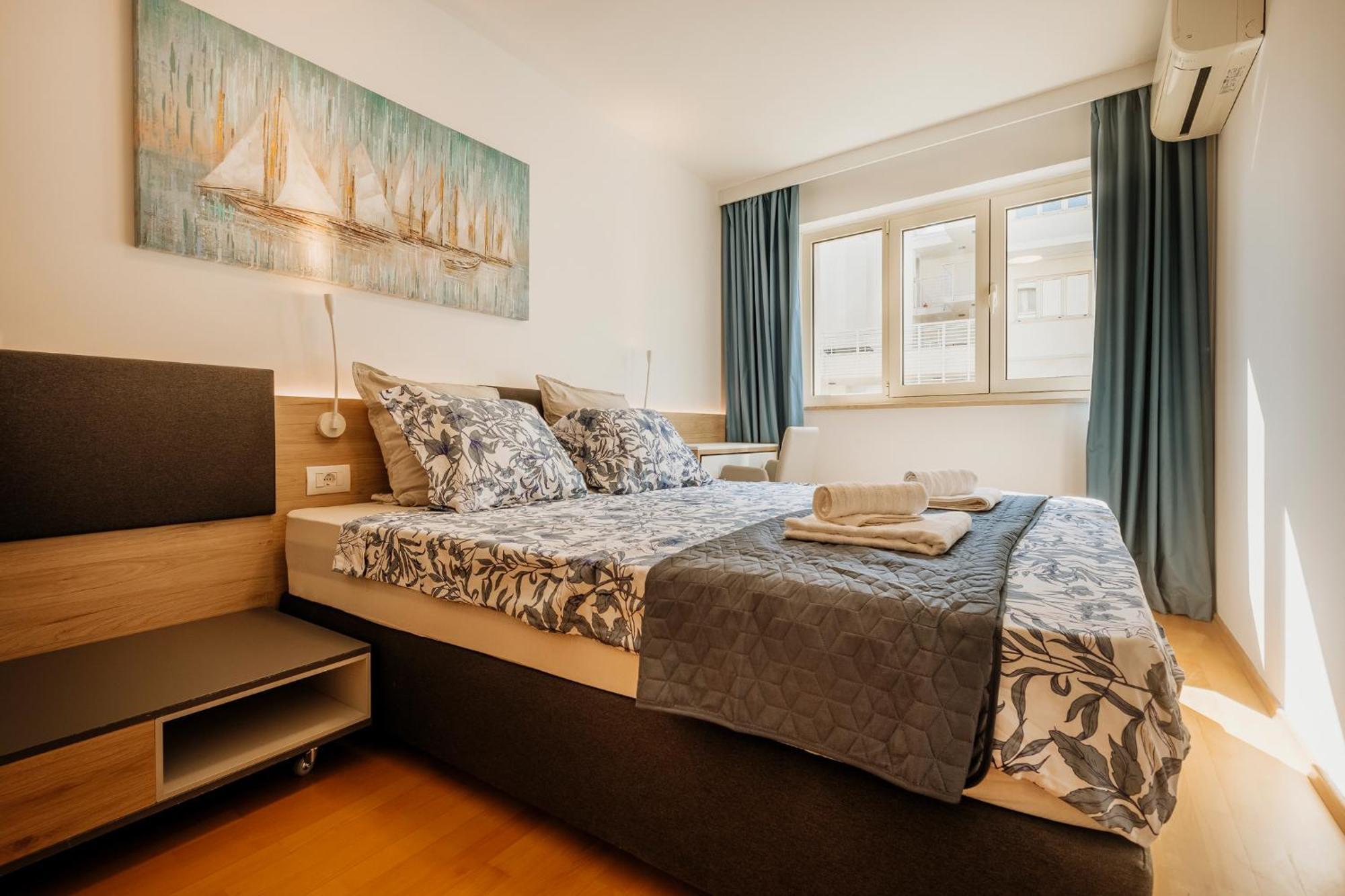 Supreme Apartment Bliss Umag Luaran gambar