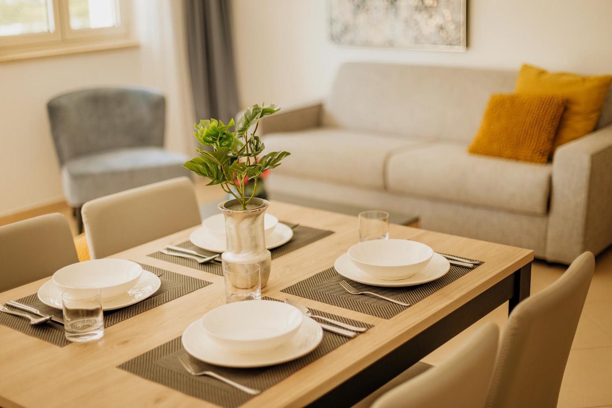 Supreme Apartment Bliss Umag Luaran gambar