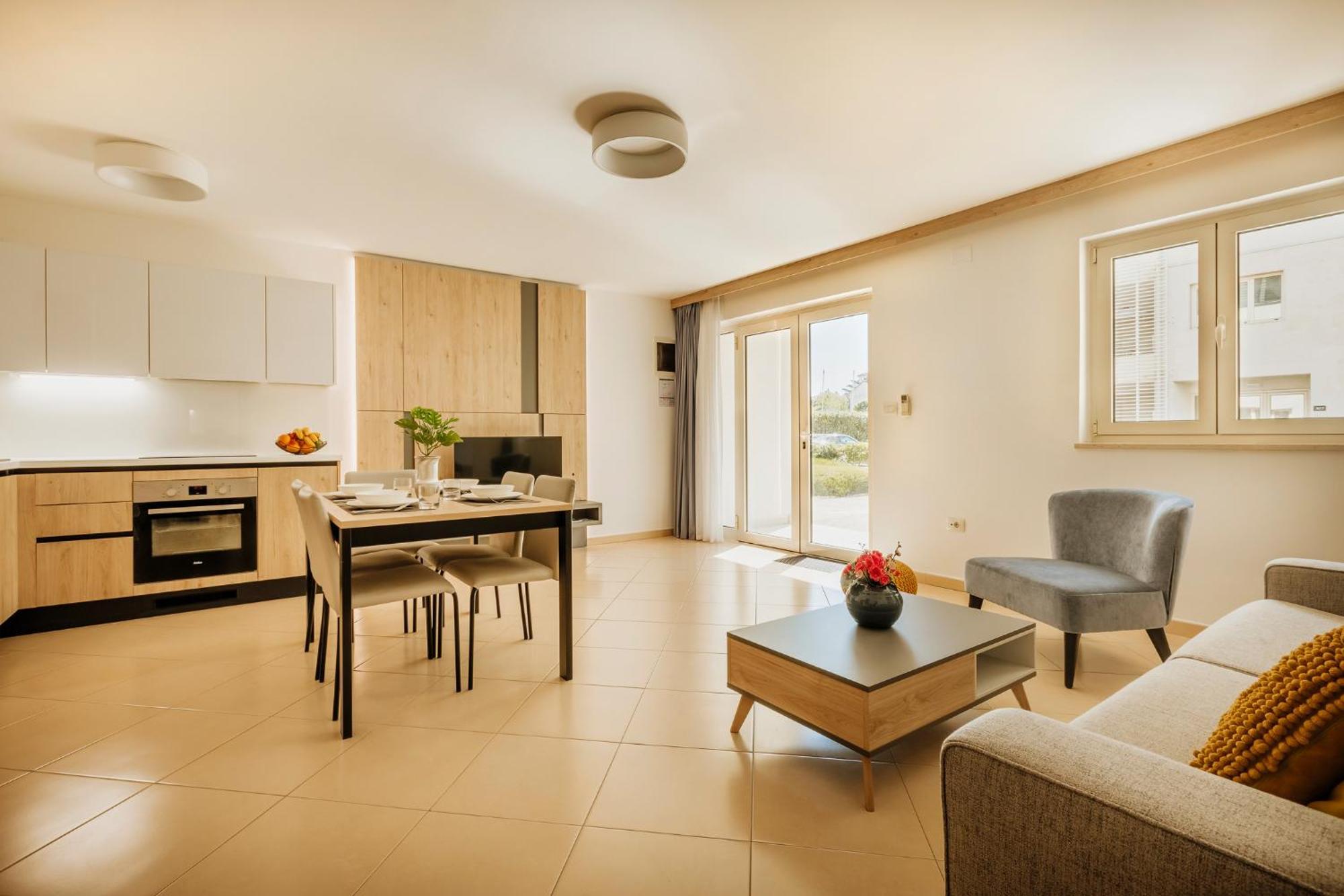 Supreme Apartment Bliss Umag Luaran gambar
