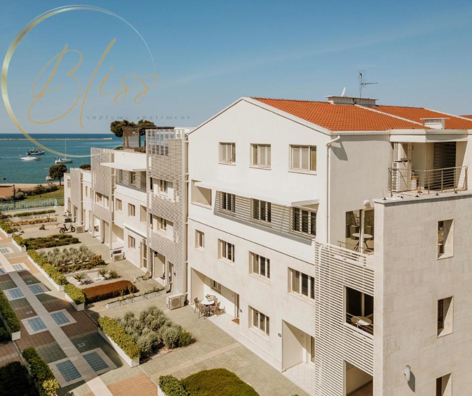 Supreme Apartment Bliss Umag Luaran gambar