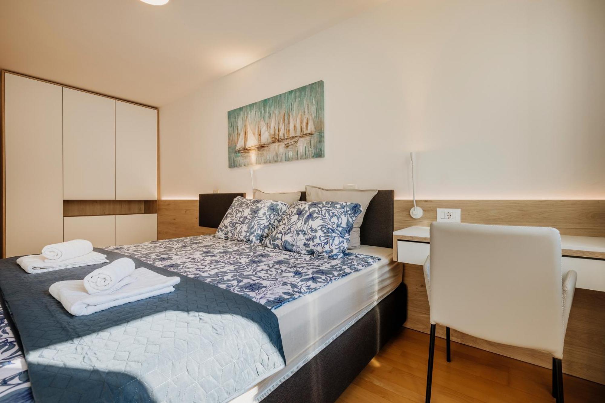 Supreme Apartment Bliss Umag Luaran gambar